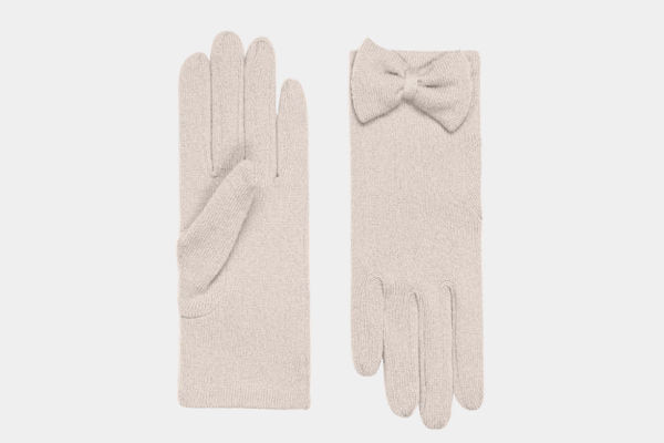 MÀIRI cashmere gloves by British designer Cornelia James